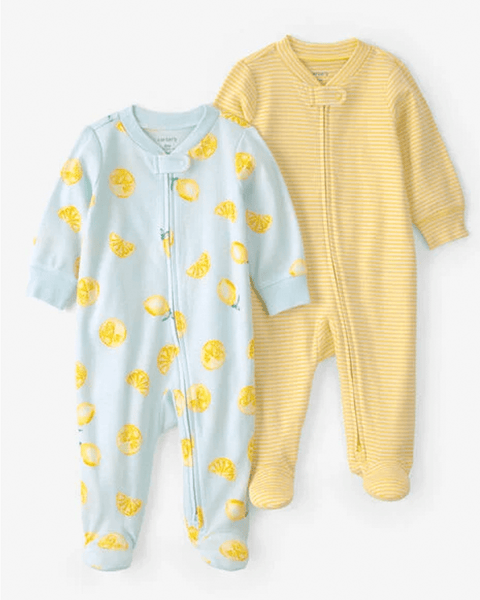 Pack de 2 pijamas de bebé Carter's de algodón: una azul con limones y otra amarilla de rayas.