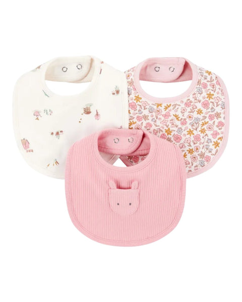 Pack de 3 baberos Carters para niña: crema con diseño, rosa floral y rosa acanalado con conejito.