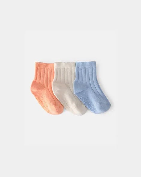 Pack de 3 calcetines Carter's unisex para bebé, colores melocotón, beige y azul, acanalados y antideslizantes.