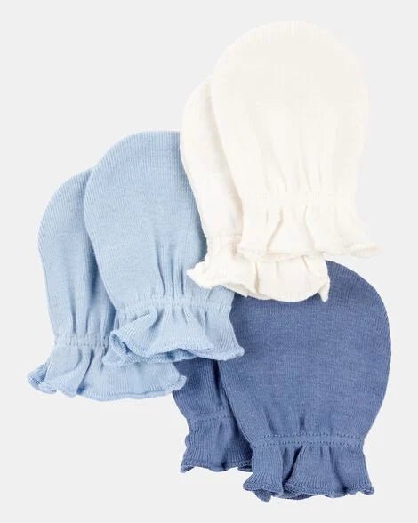 Set de 3 guantes Carters antirrasguños para bebé en blanco, celeste y azul, con puños fruncidos.