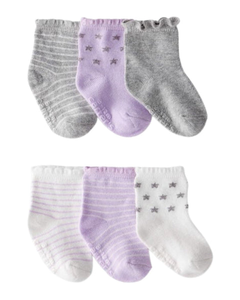 Set de 6 calcetas Carters para bebé niña en tonos gris, lila y blanco con rayas y estrellas.