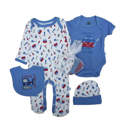 Conjunto 8 piezas: Body, pijama, babero, gorrito y bolsita de 3 saliveros diseño de herramientas celeste para niño.