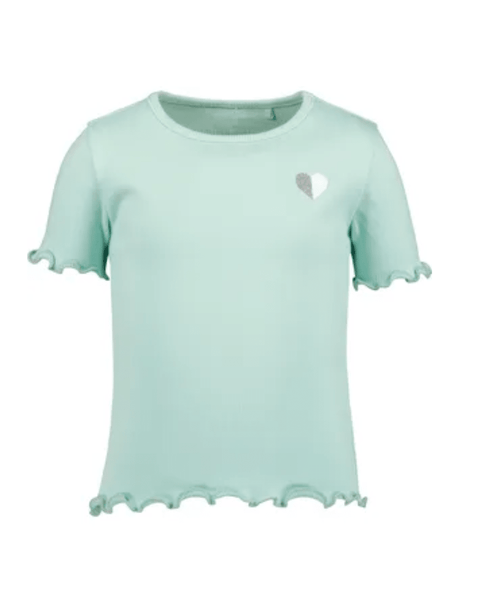 Blusa manga corta celeste Blue Seven para niña con volantes y corazón en el pecho. Ropa cómoda infantil.