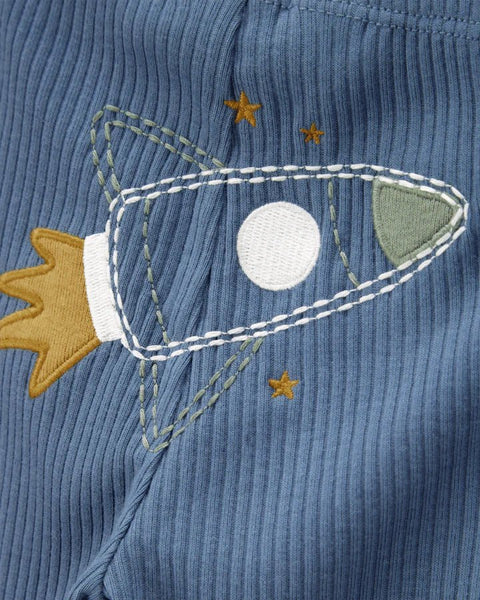 Pantalón azul acanalado de Carters con bordado de cohete espacial y estrellas para bebé niño.