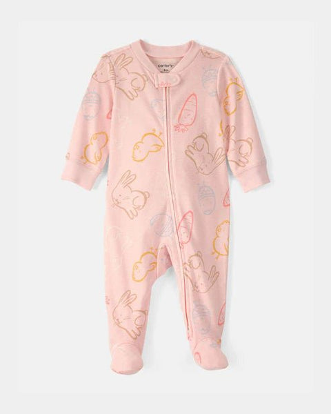 Pijama rosa de algodón Carter's para bebé niña con conejitos y zanahorias, cierre frontal, pie cubierto.