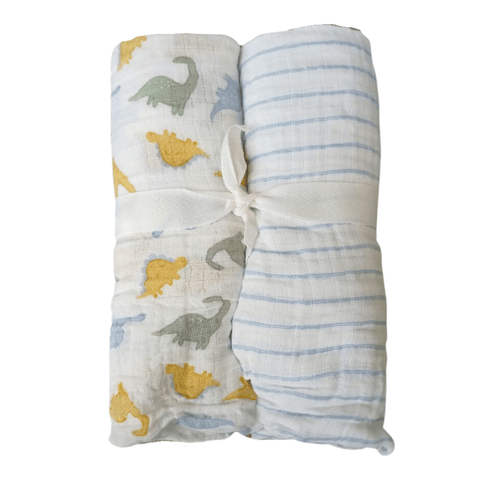Set de 2 frazadas de muselina Chick Pea para bebé con diseños de dinosaurios y rayas azules.