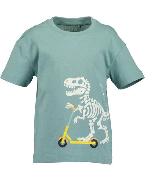 Playera Blue Seven celeste para niño, con dino esqueleto en patineta amarilla, ideal para el clima