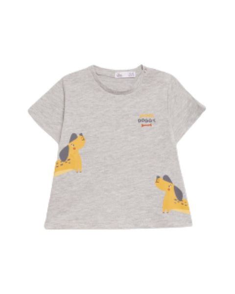 Camiseta Street Monkey gris de manga corta para niño con diseño de perritos. Vista frontal.