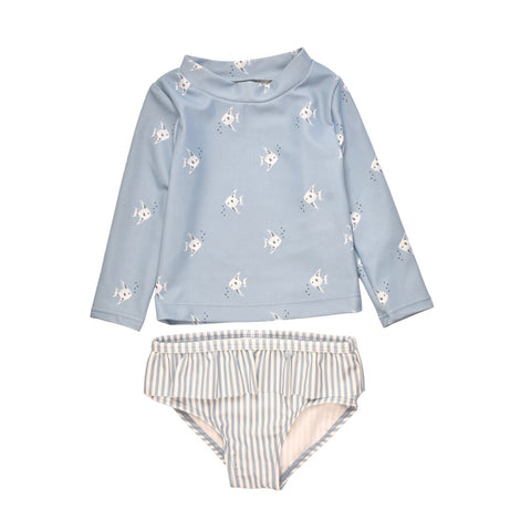 Traje de baño 2 piezas Carters para niña, blusa azul claro de manga larga con peces y calzoncito a rayas.