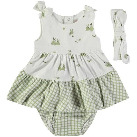 Conjunto Babybol: Vestido blanco con conejitos, falda de cuadros verde, calzoncito y cinta a juego
