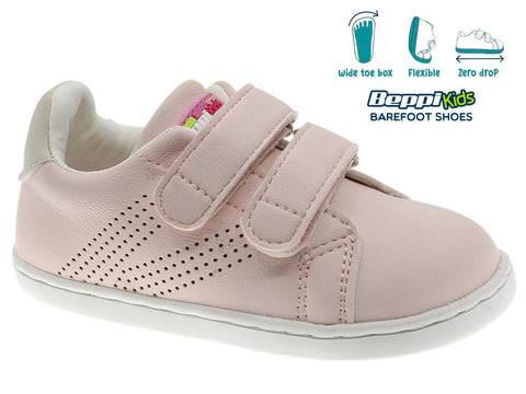 Zapato Beppi Barefoot rosado para niña, con velcro y suela flexible. Ideal para primeros pasos.