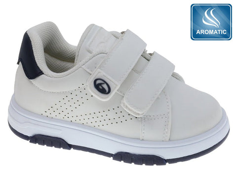 Zapatos casuales Beppi blancos para niño con cinchos, suela antideslizante y detalle aromático.