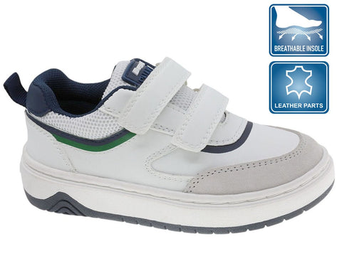 Zapatos deportivos Beppi blancos para niños, con velcro, detalles azules y plantilla transpirable.