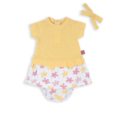 Conjunto Baby Bol 3 piezas: Vestido manga corta con faldita estampada, con calzoncito y accesorio para el cabello de algodón color amarillo para niña