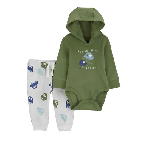 Conjunto Carters 2 piezas body con capucha diseño al frente verde y pantalon con estampado de carros gris para niño