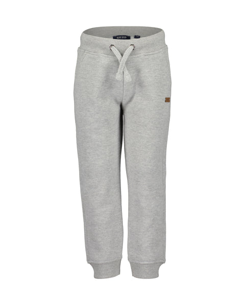 Jogger Blue Seven con cintura elastica y bolsillos laterales color gris para niño