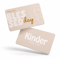 Tarjeta de regalo Blessed Day de Kinder, un diseño elegante con la Virgen María y el Niño Jesús