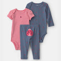Set de ropa para bebé niña Carter's de 3 piezas: bodysuit de rayas rosa, bodysuit azul de mariquitas y pantalón.