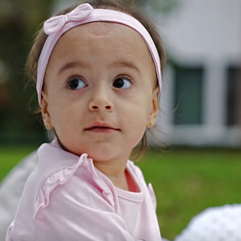 Conjunto de 3 piezas Kinder: Blusa manga larga, pantalón y accesorio para el cabello para niña - Kinder Guatemala - Conjunto Blusa y pantalón