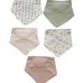 Set de 5 baberos bandana Kyle & Deena para niña: dos florales (uno con fondo blanco y rosado, otro