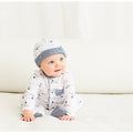 Pijama con gorrito azul Little Me para niño - Kinder Guatemala - Pijama y gorrito.
